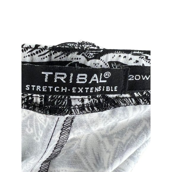 Tribal stretch size 20W capris black & white floral pockets stretch - Picture 7 of 7